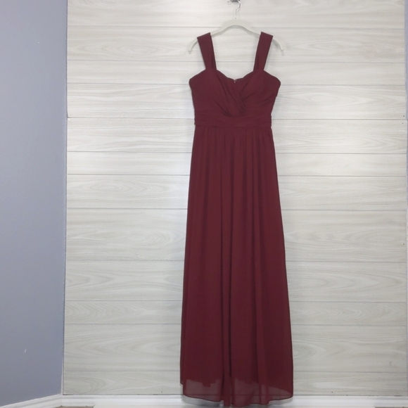 Formal Gown Dress - Picture 3 of 7